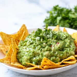 Guacamole Autêntico com Abacate Cremoso e Toques de Limão para Festas