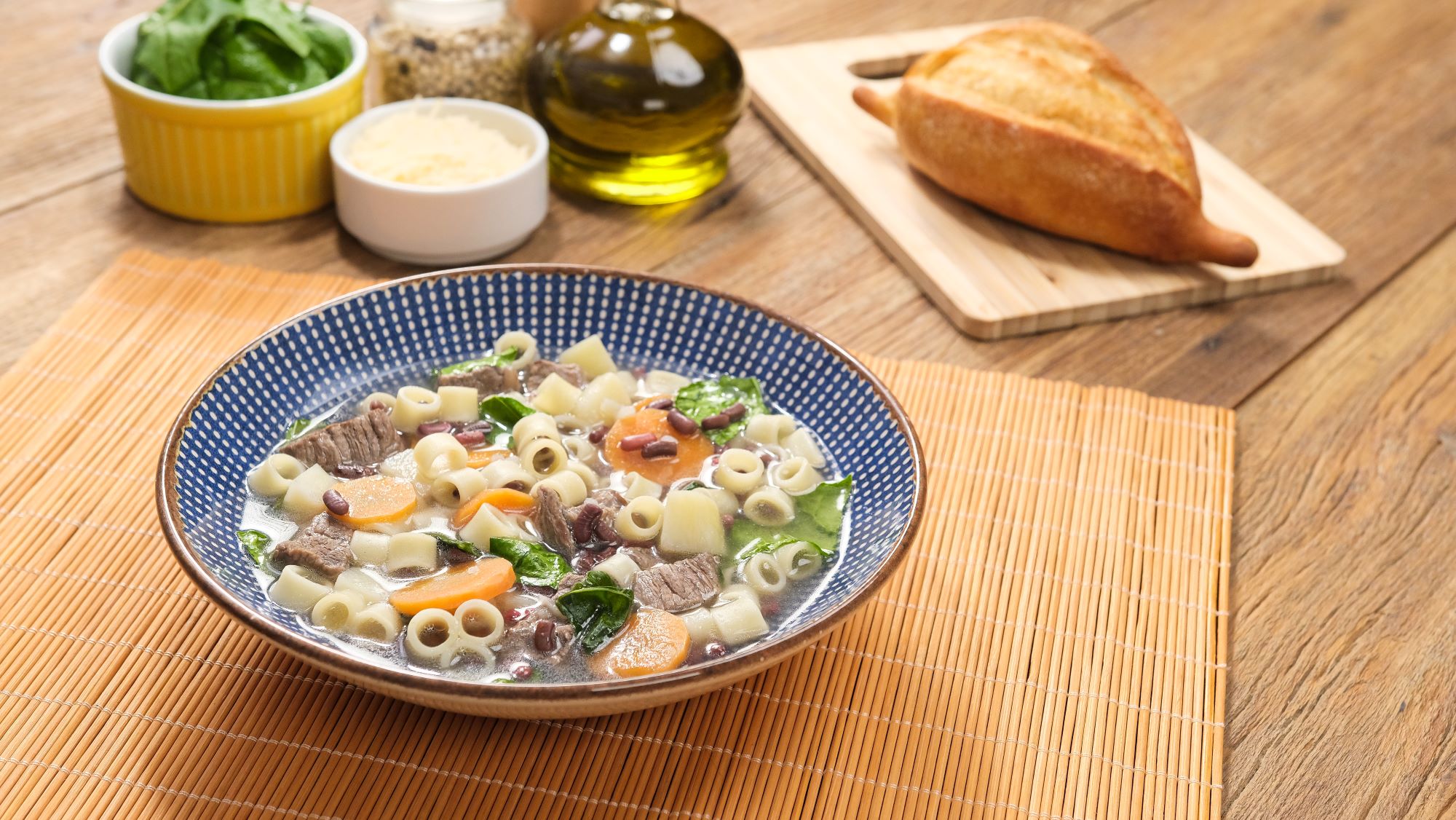 Sopa de Legumes com Macarrao